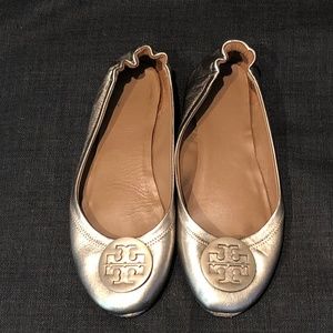 Size 9.5 Tory Burch Minnie Travel Flats